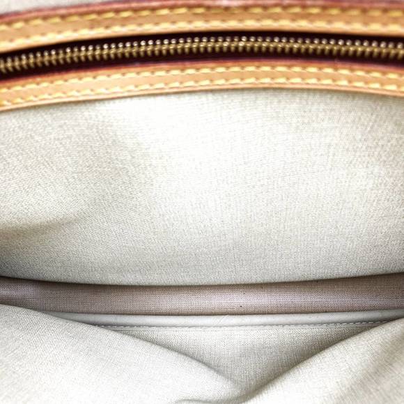 LOUIS VUITTON Orange Leather Shoulder Bag - Picture 9 of 16